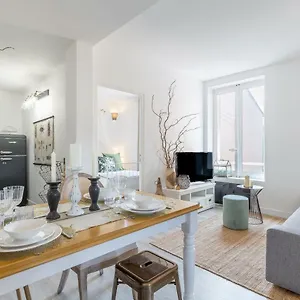 https://le-cocon-champtre.hotels-rhonealpes.com